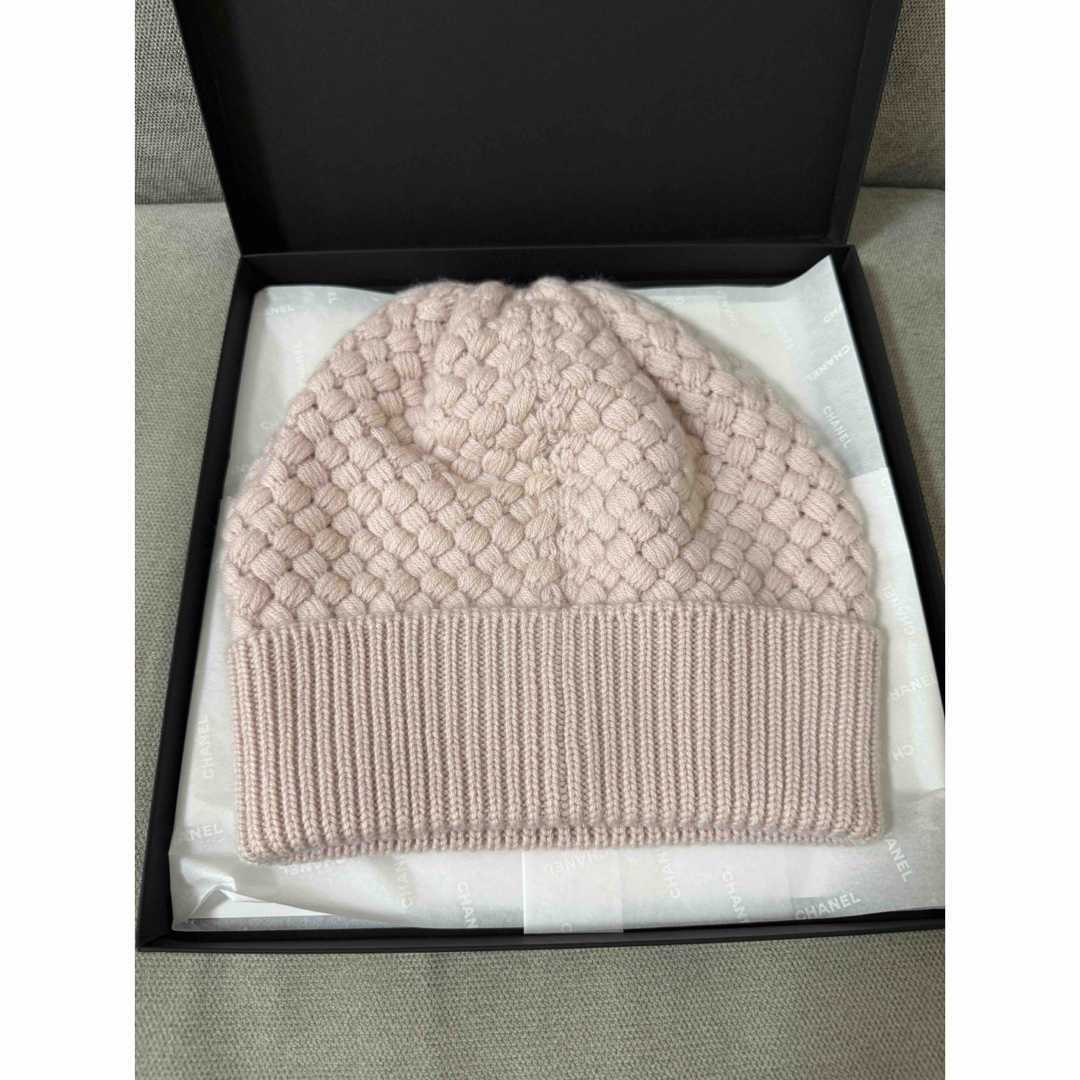 CHANEL - 値下げ！新品未使用 シャネル ニット帽 カメリア ピンク 最新