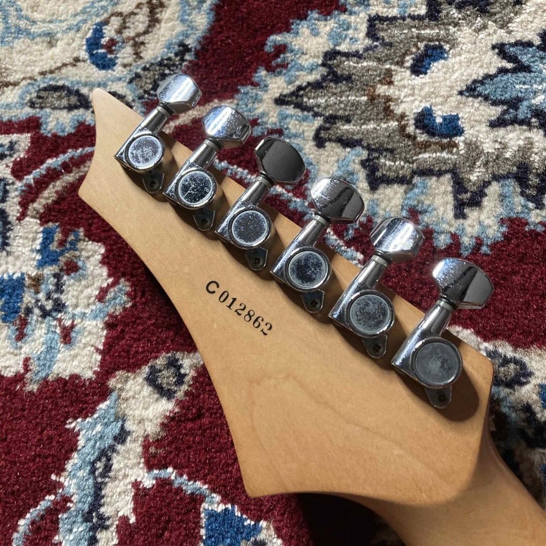 CHARVEL - 激レア Charvel CDS-045 / Pearl Medium Redの通販 by