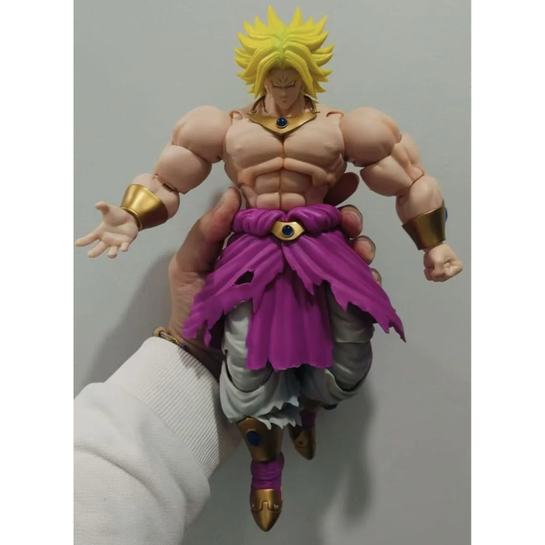 海外限定 ブロリー スーパーサイヤ人 s.h.figuarts 同サイズの通販 by