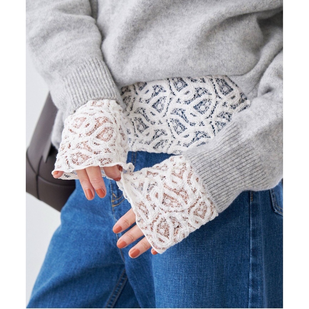 Bibiy. B. CLUB TIE CARDIGAN ホワイトの通販はau PAY マーケット