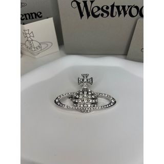 Vivienne Westwood（ブローチ/コサージュ）のフリマアイテム一覧