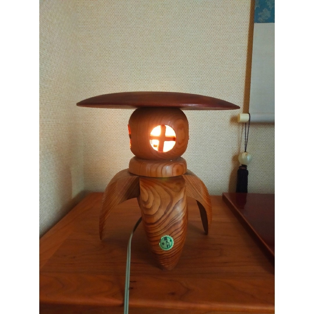 希少】屋久杉 照明 ライト 工芸品の通販 by 断捨離｜ラクマ