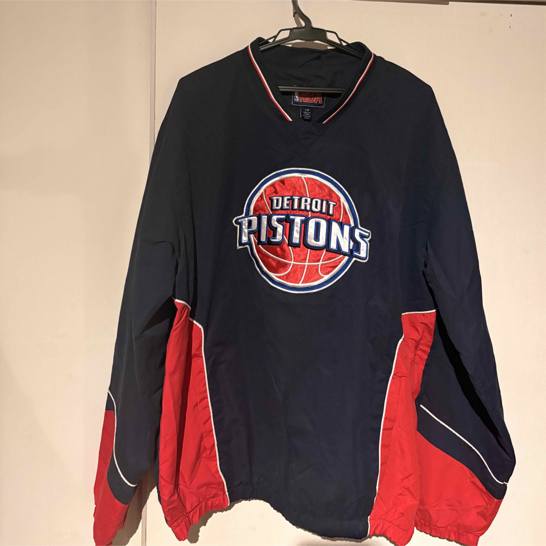 NBA デトロイト・ピストンズ Vネック プルオーバージャケット プロチーム