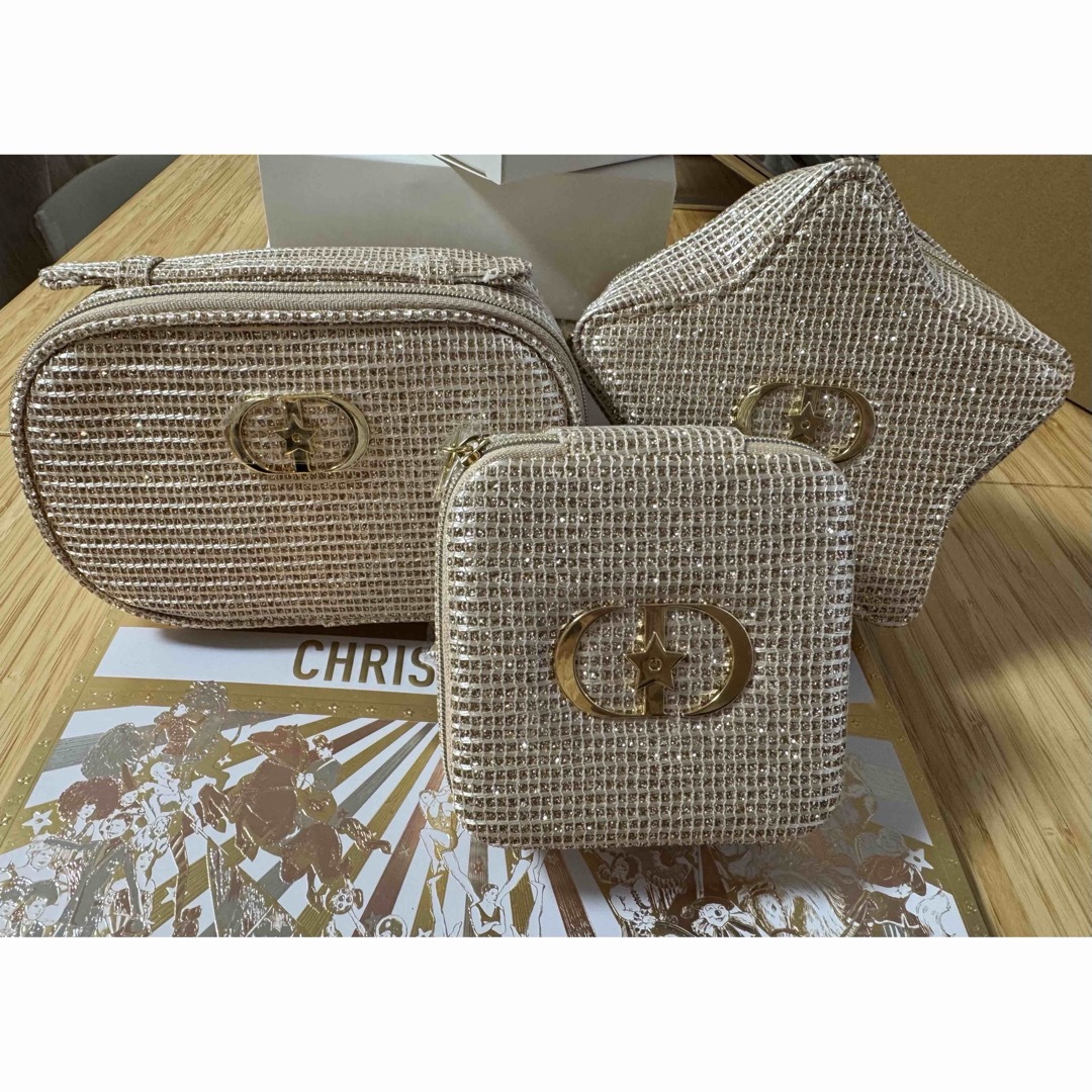 Dior - DIORクリスマスコフレ星ポーチ ジュエリーケース 2025年 数量