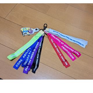 ミュージシャン (ゴールド/金色系)のフリマアイテム一覧