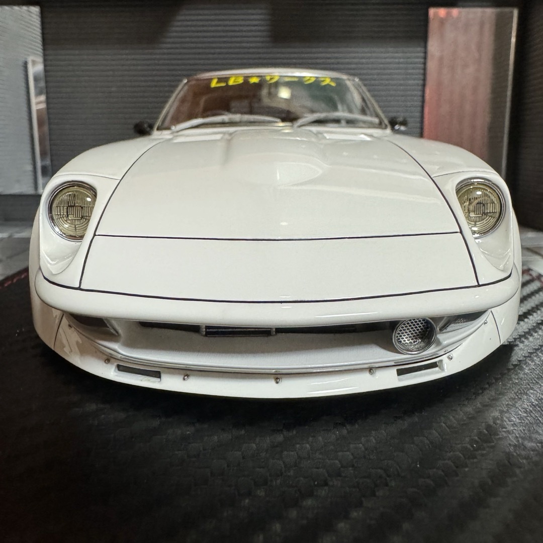 イグニッションモデル1/18LB−WORKSフェアレディZ (S30)カスタム品の