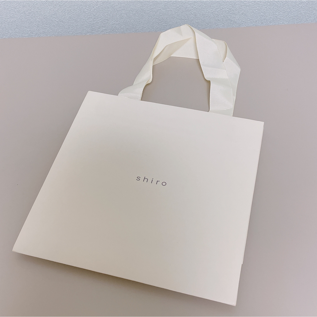 shiro - shiro ショッパー 紙袋の通販 by せん's shop｜シロならラクマ