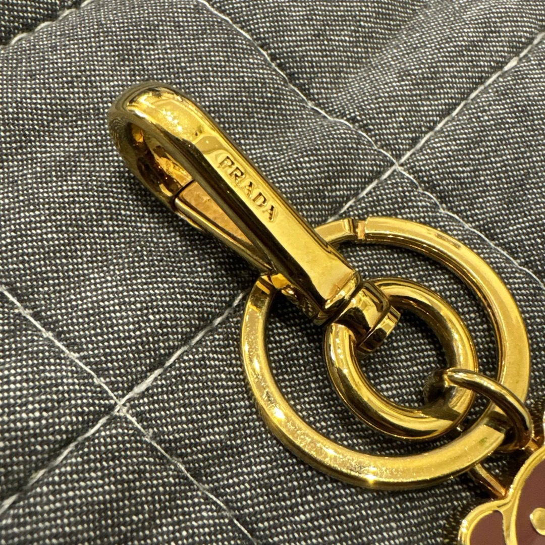 PRADA - PRADA プラダ ロゴ 熊 クマ ベア キーホルダー チャーム
