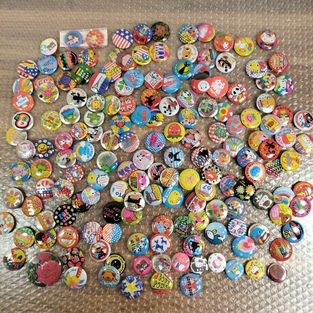 まとめ売り】缶バッジ 大量の通販 by あっぷくんのお店｜ラクマ