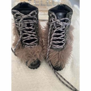 Yellow boots（ファー ・ ブーツ）のフリマアイテム一覧