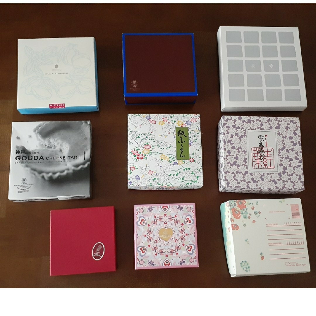 ほぼ正方形の空き箱の通販 by mama's shop｜ラクマ