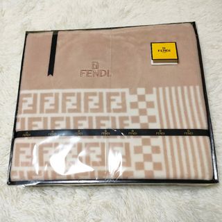 FENDI（毛布）のフリマアイテム一覧