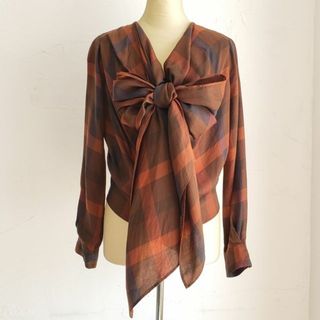 Vivienne Westwood（シャツ/ブラウス(長袖/七分)）のフリマアイテム一覧