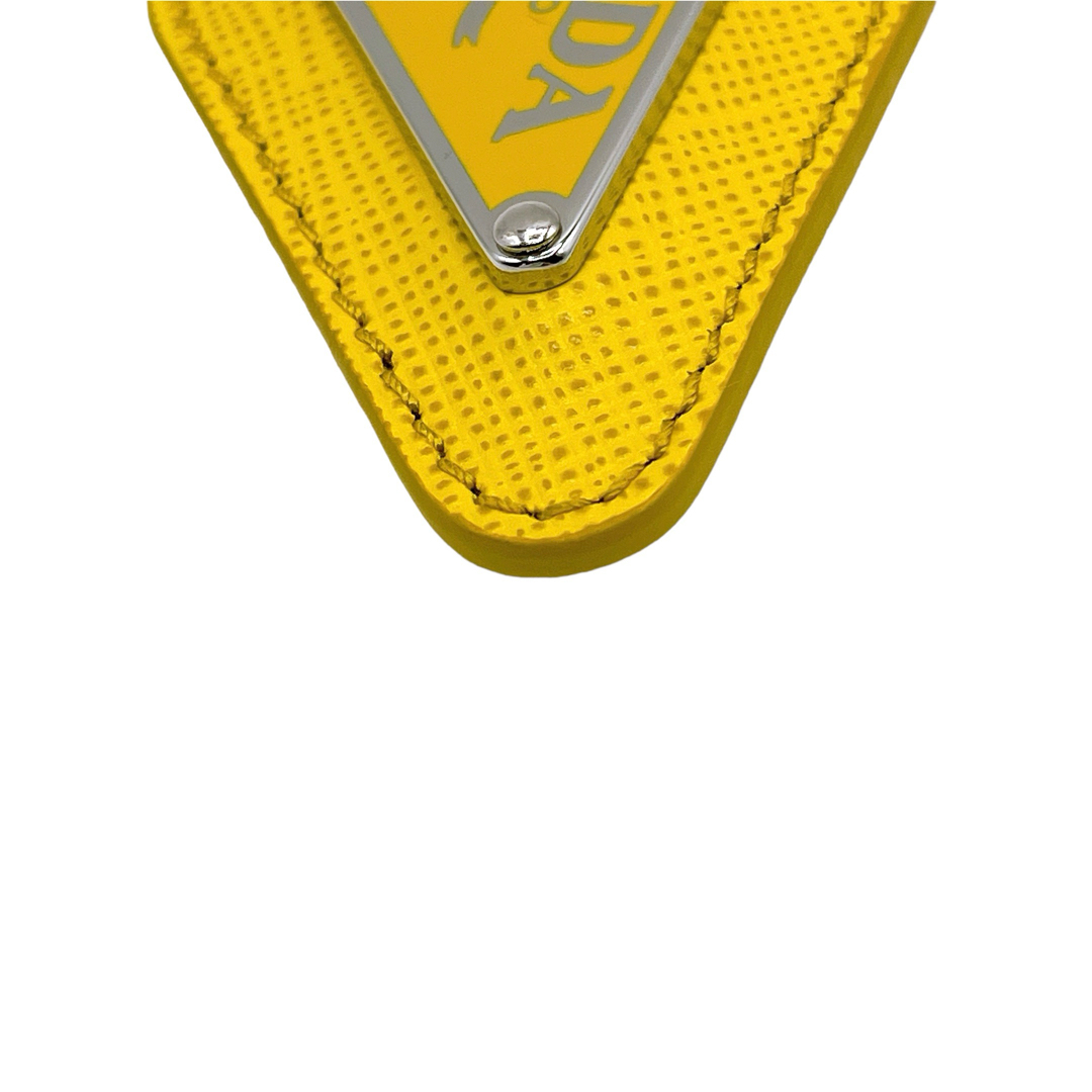 PRADA - 極美品 プラダ 三角プレート トライアングル ブローチ