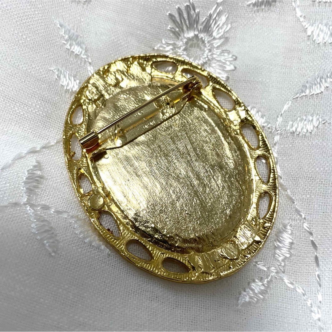 VINTAGE - ヴィンテージブローチ カメオ シェル ゴールド アンティーク