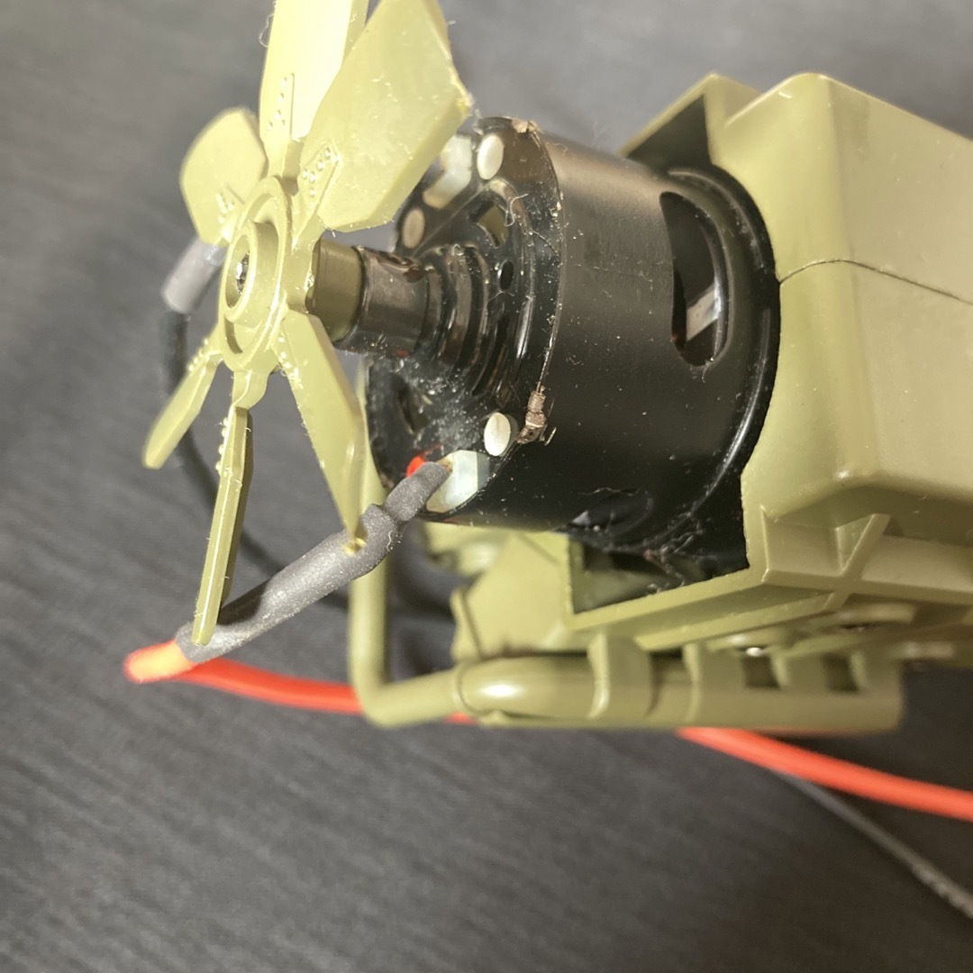 送料無料・匿名配送】軍用トラック用 モーター付変速機 送料無料・匿名