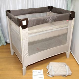 美品 アップリカ Aprica ココネル エアー プラス ベビーベッド