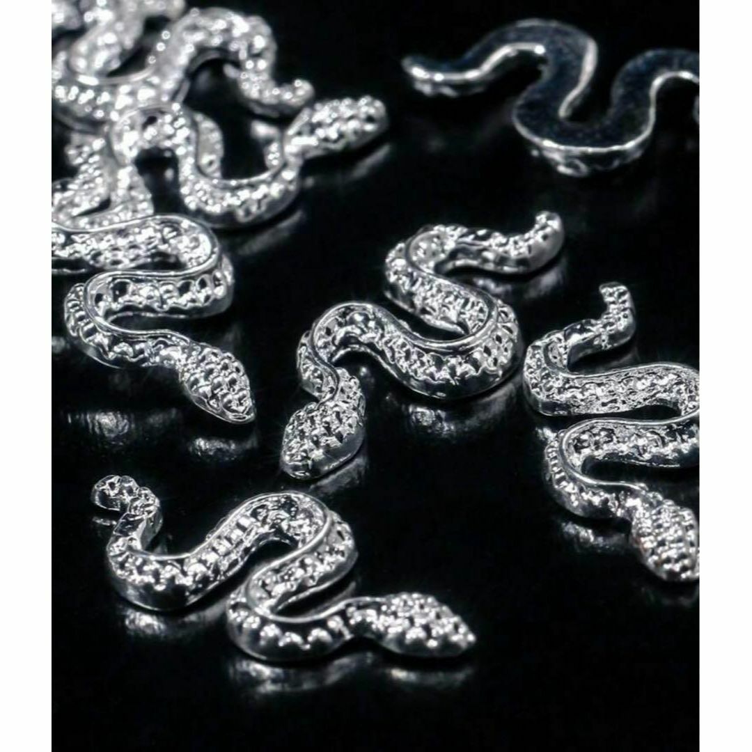 ネイルパーツ スネーク シルバー 5個セット デコパーツ 蛇 ヘビ 巳年