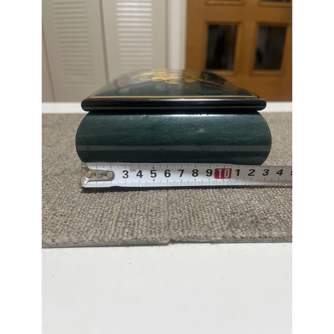 新品】ROMANCE オルゴール 高級 象嵌装飾 ジュエリーボックス 鍵付きの