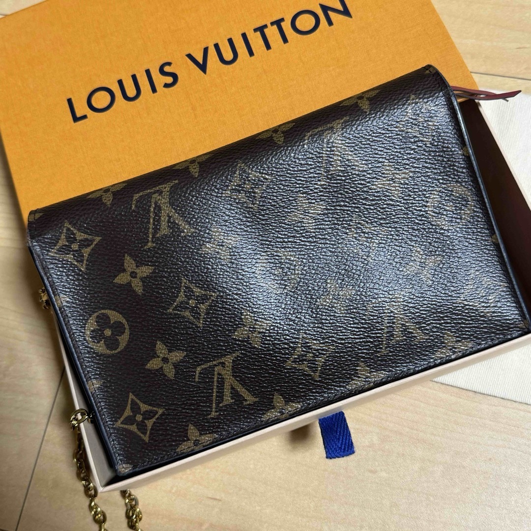 LOUIS VUITTON - ルイヴィトン チェーンウォレット モノグラム
