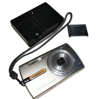 OLYMPUS - OLYMPUS コンパクトデジカメ【箱付きジャンク品】の通販 by