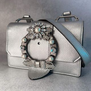 MIU MIU（ショルダーバッグ ・ シルバー/銀色系）のフリマアイテム一覧