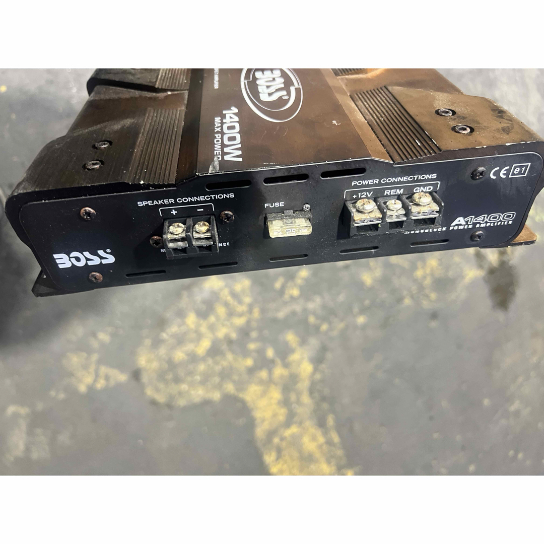 BOSS 1400W モノブロック サブウーファー アンプ 動作未確認 ジャンク