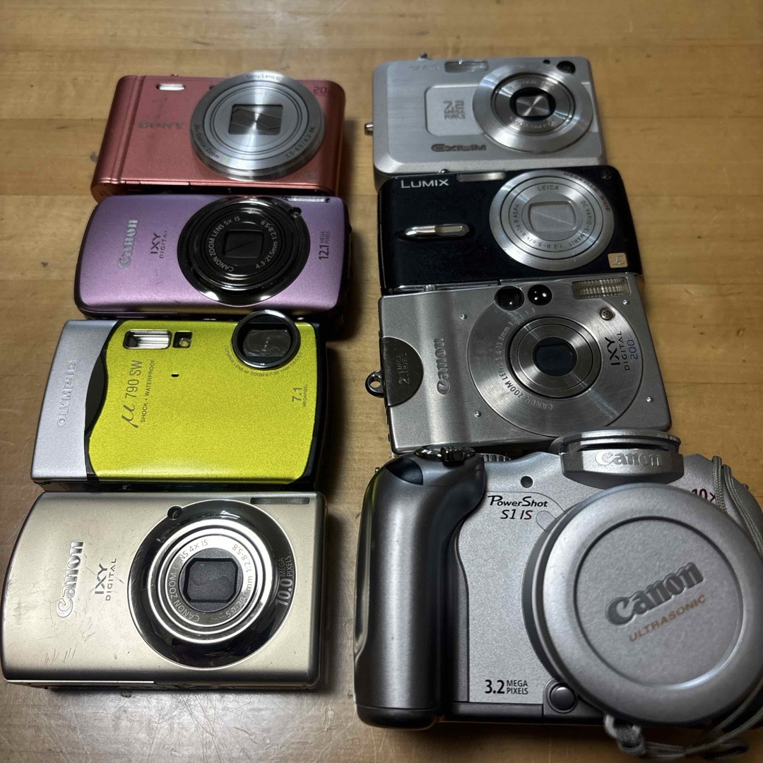 ジャンク品 デジカメ8台の通販 by ふー's shop｜ラクマ