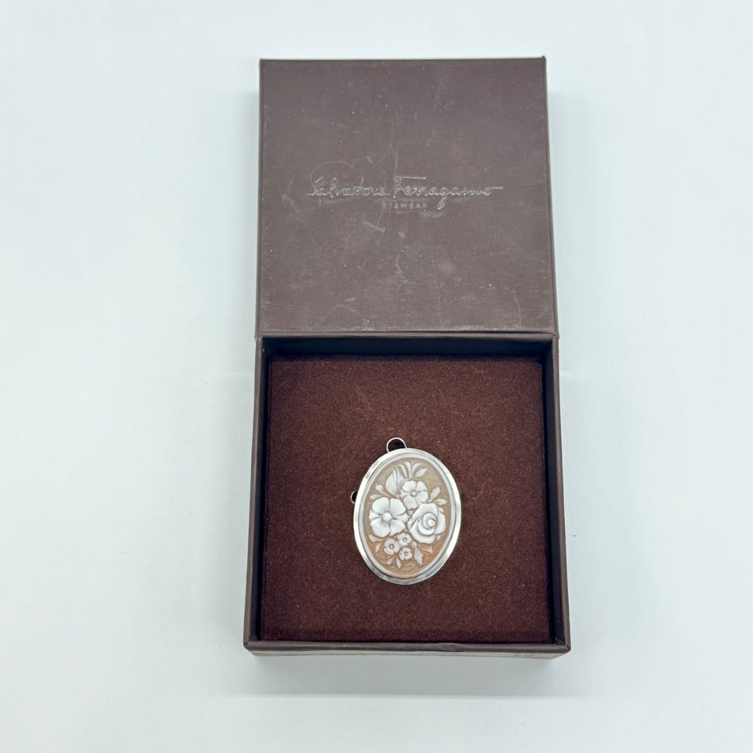 Salvatore Ferragamo フェラガモ ブローチ カメオ 925
