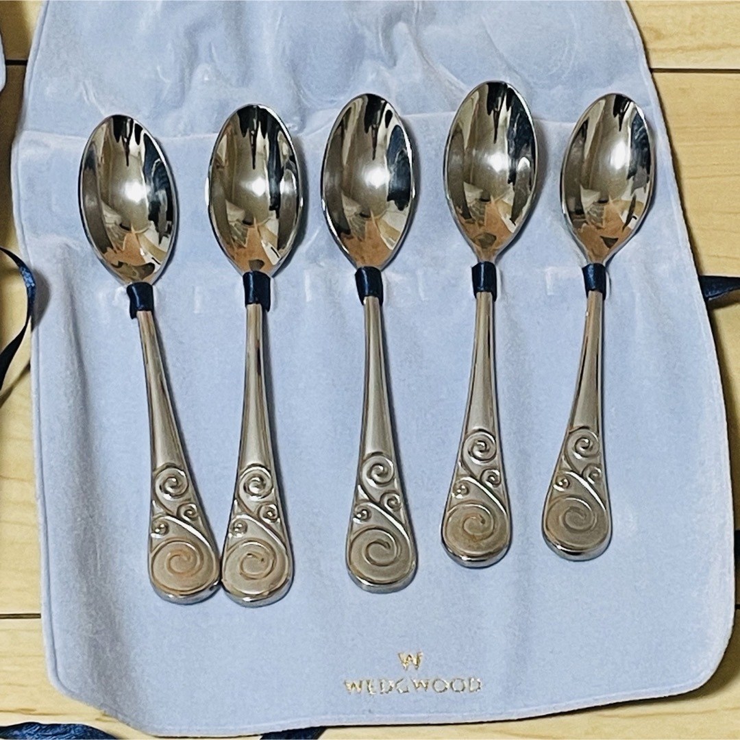 ウェッジウッド スワルタイニー スプーン フォークセット 廃盤