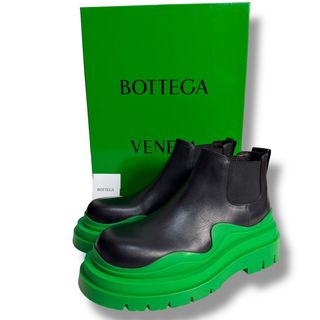 BOTTEGA VENETA（ブーツ ・ グリーン・カーキ/緑色系）のフリマ