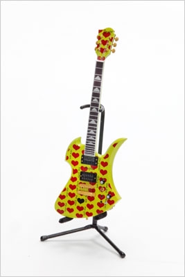 hide Guitar Collection “Green Heart” -Official Figure set - : hide