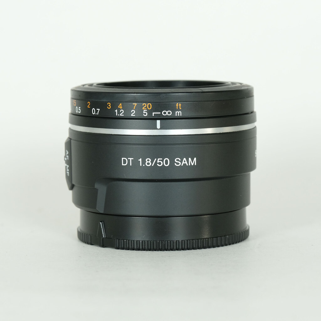 SONY DT 50mm F1.8 SAM SAL50F18の出品 | ONE SCENE（ワンシーン）