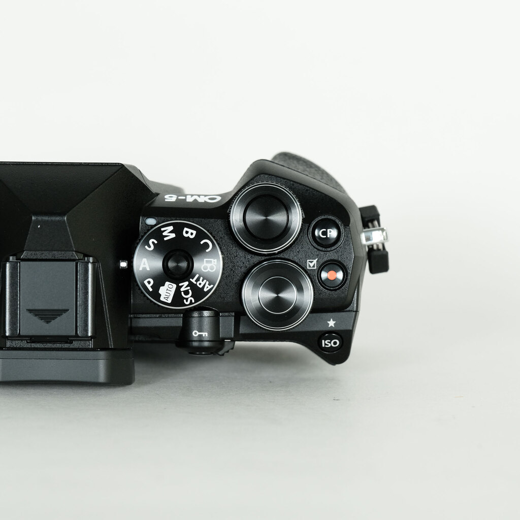 OM SYSTEM OM-5 Mark II ボディ ブラックの出品 | ONE SCENE（ワンシーン）