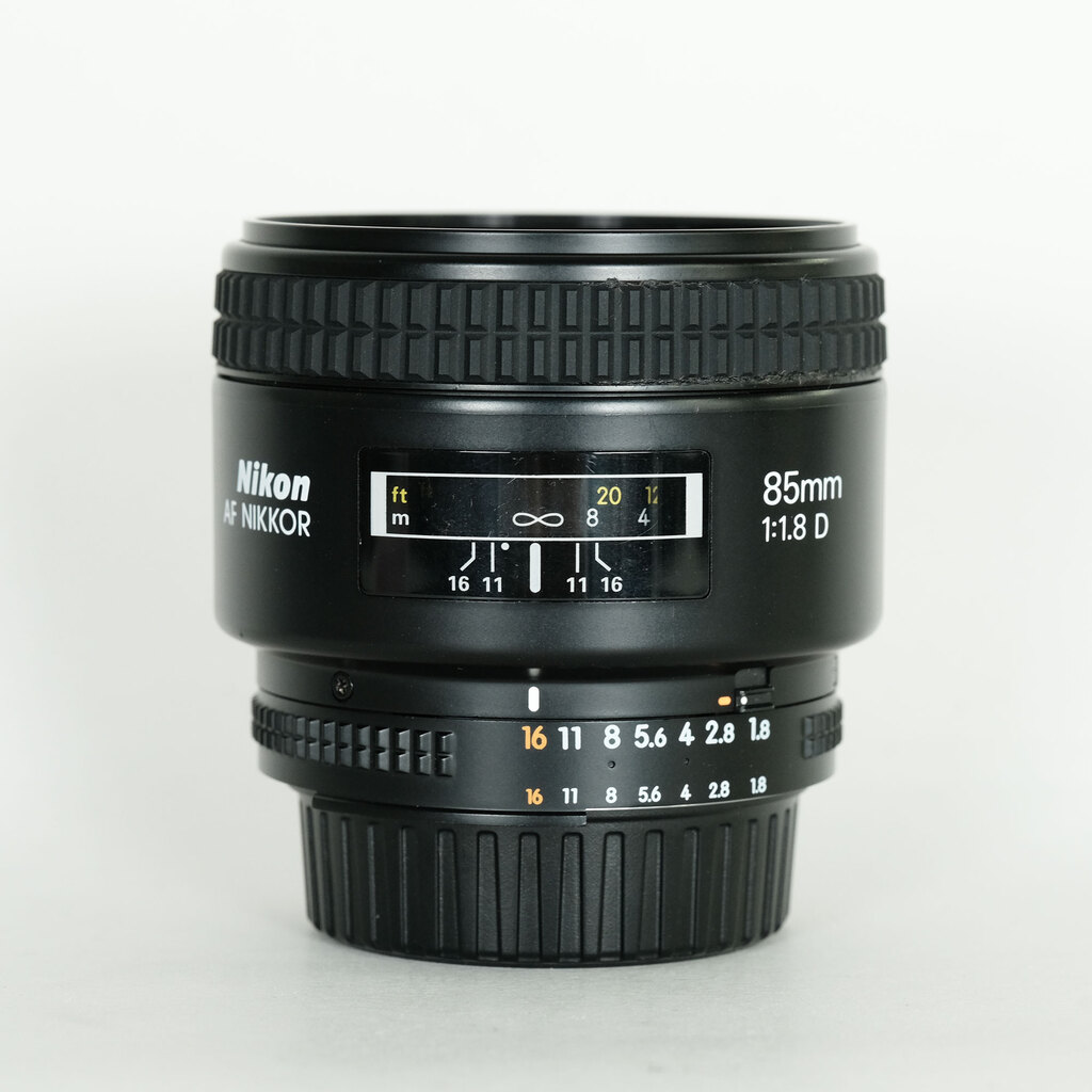 Nikon Ai AF Nikkor 85mm f/1.8Dの出品 | ONE SCENE（ワンシーン）