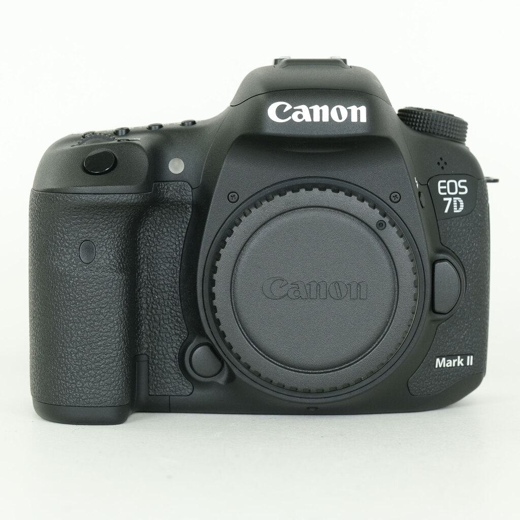 価格.com - EOS 7D Mark II ボディ 中古価格比較