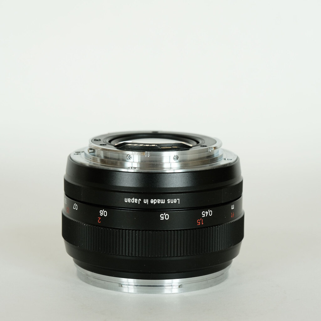 Carl Zeiss Planar T* 50mm F1.4 ZE [キヤノンEF用]の出品 | ONE SCENE