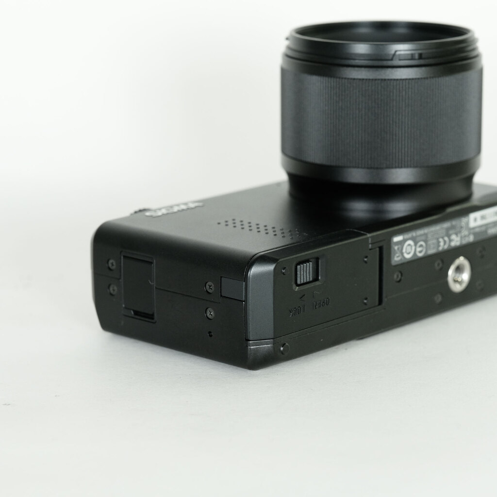 SIGMA DP3 Merrillの出品 | ONE SCENE（ワンシーン）