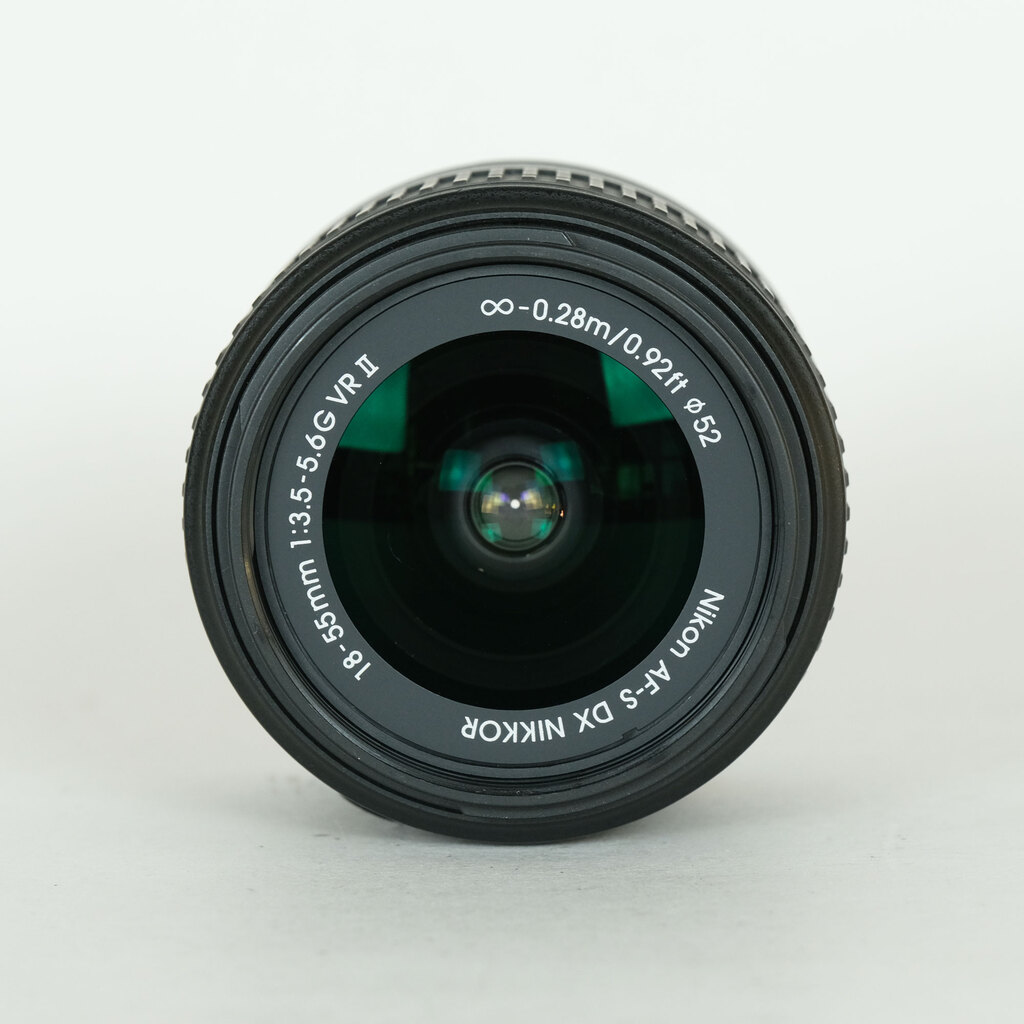 Nikon AF-S DX NIKKOR 18-55mm f3.5-5.6G VR IIの出品 | ONE SCENE