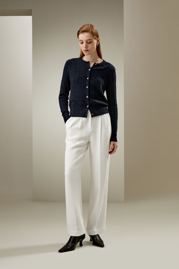 女性用の豪華なケーブルニットカシミヤセーター