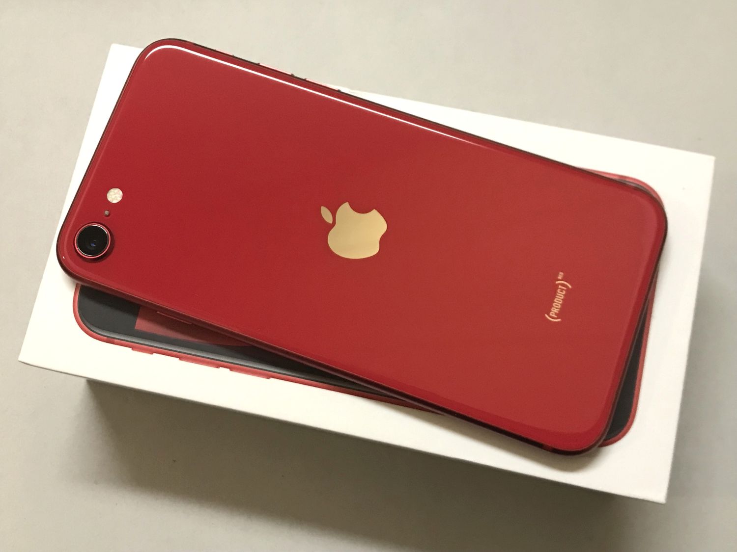 ムスビー｜SIMフリー 電池81％ iPhoneSE2 64GB Red 判定○【iPhone SE