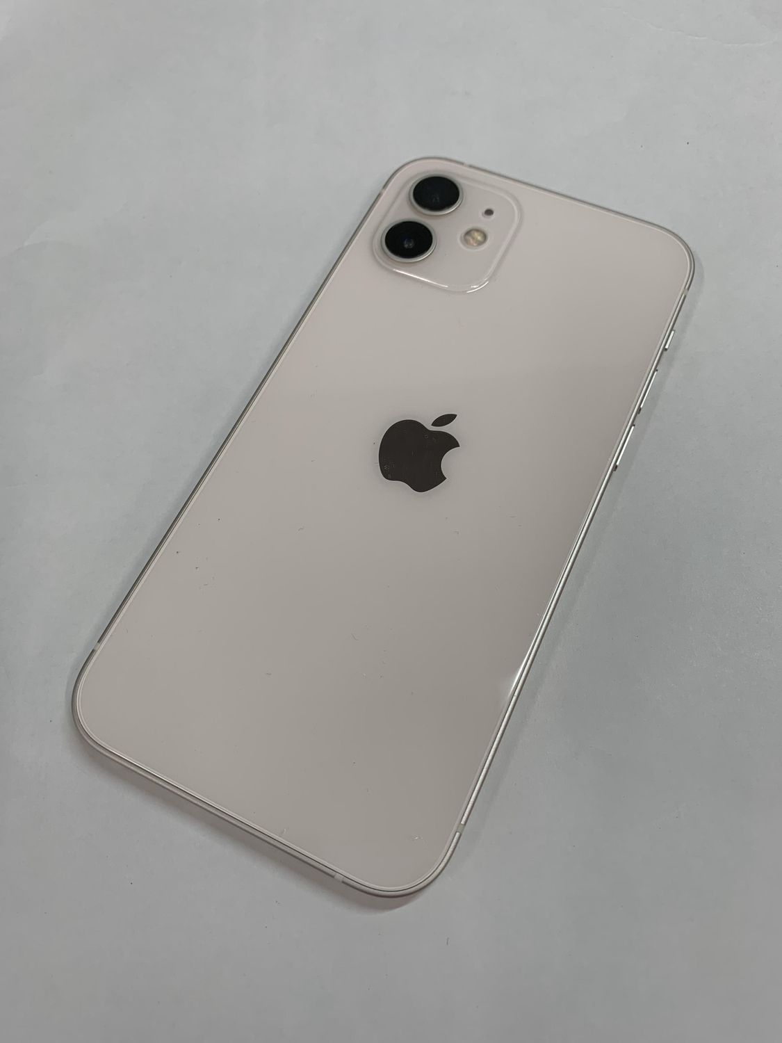 ムスビー｜Apple iPhone 12 64GB ホワイト SIMフリー MGHP3J/A