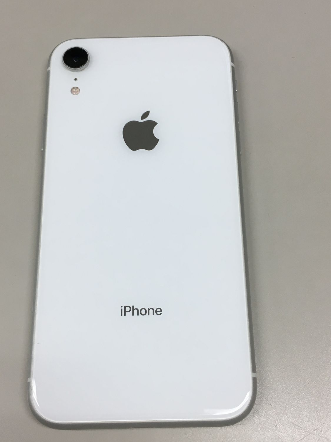 ムスビー｜【モバイルBOX】電池88％ SIMフリー iPhoneXR 64GB ホワイト