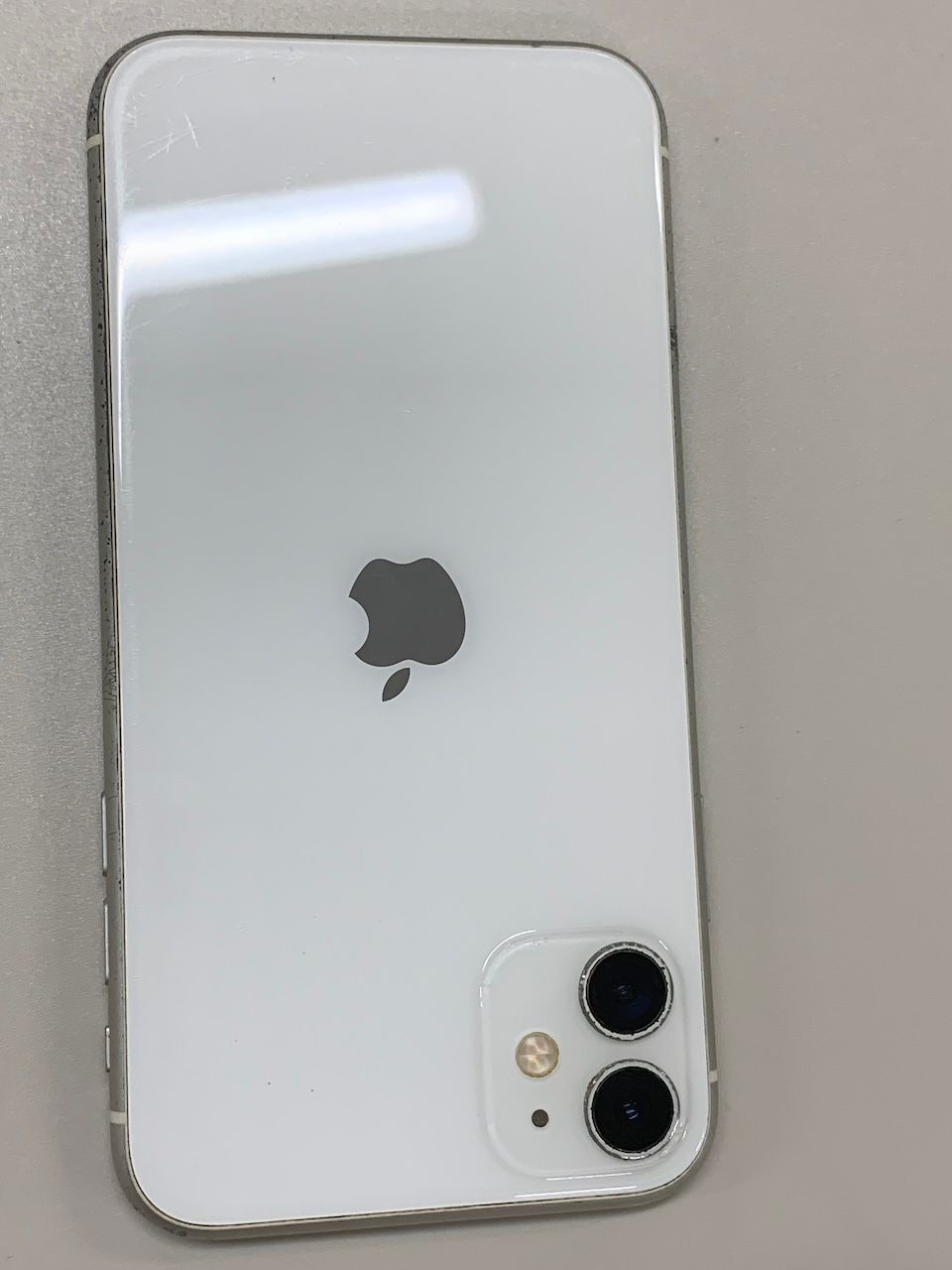 Apple iPhone11 白 64GB ジャンク品 バッテリー最大容量77% iPhone11
