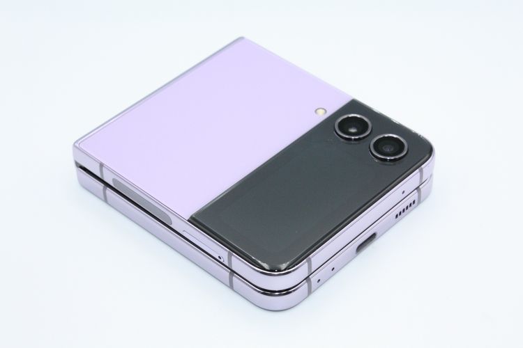 Galaxy Z Flip4 SCG17（au） 商品一覧｜ムスビー【中古スマホ・中古
