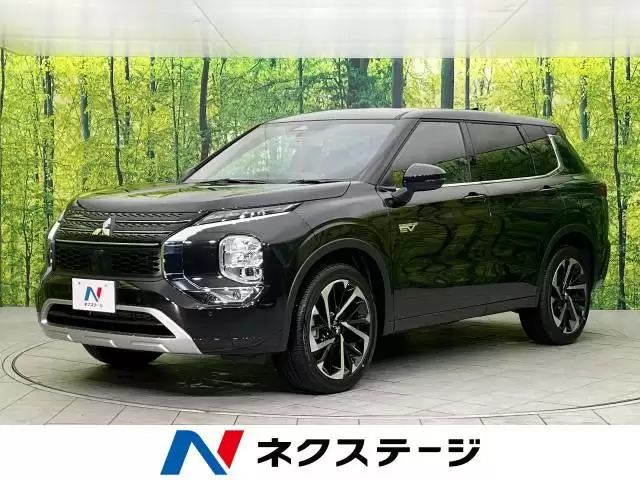 三菱の7人乗りSUV「アウトランダーPHEV」の特徴や魅力を徹底解説