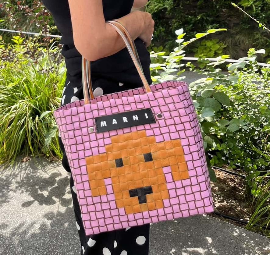 歴17年の目利きライターが「マルニのかごバッグ」を毎年チェックする