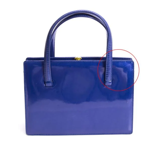 ジャンニヴェルサーチGIANNI VERSACE エナメルロゴエンボス