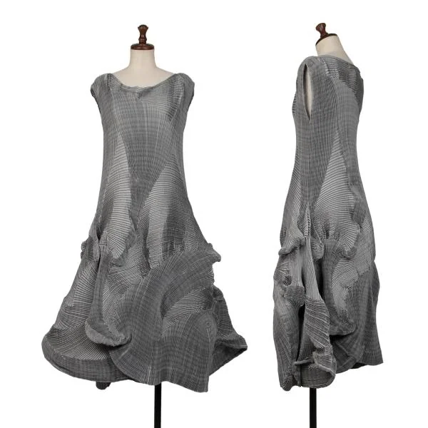 イッセイミヤケISSEY MIYAKE 3Dスチームストレッチプリーツ