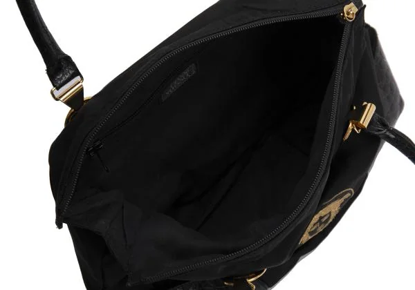 ジャンニヴェルサーチGIANNI VERSACE メデューサ刺繍切替ナイロン